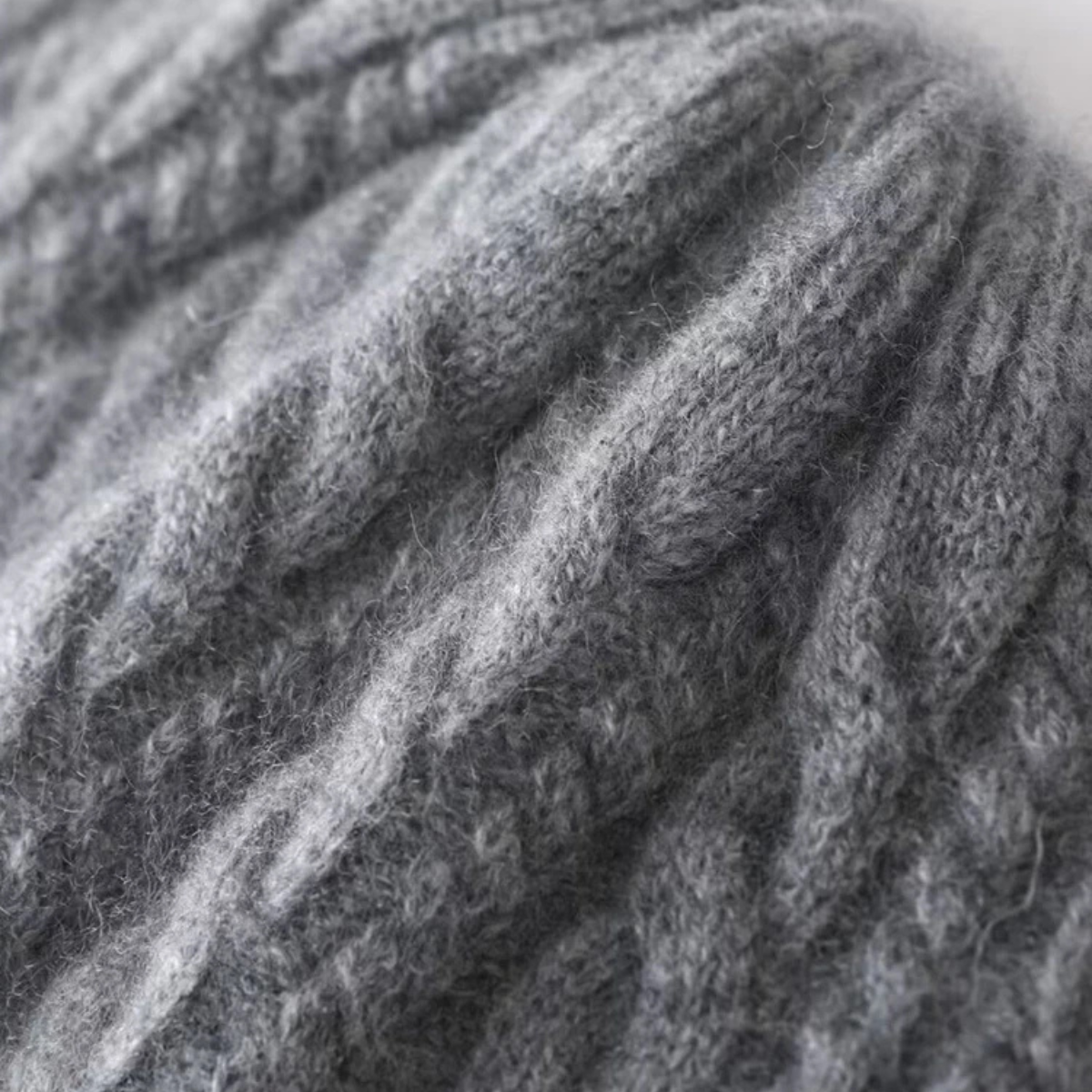 The Kingsley Le Bonnet en Cachemire Côtelé Classique Homme