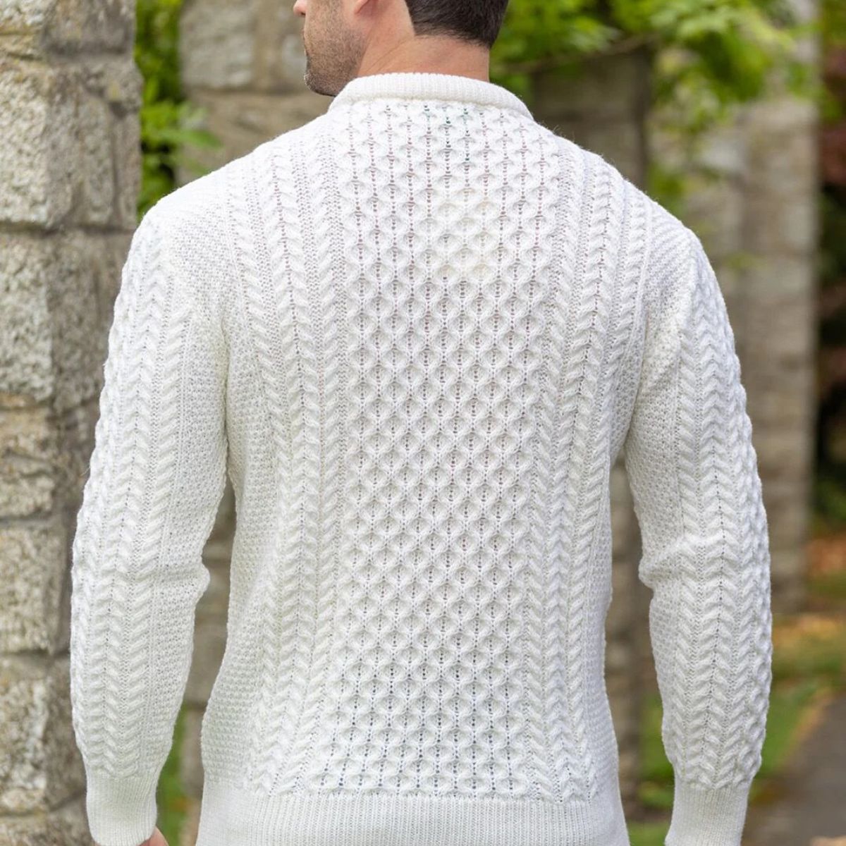 The Donegal Pull irlandais en maille torsadée pour homme style authentique et chaleureux