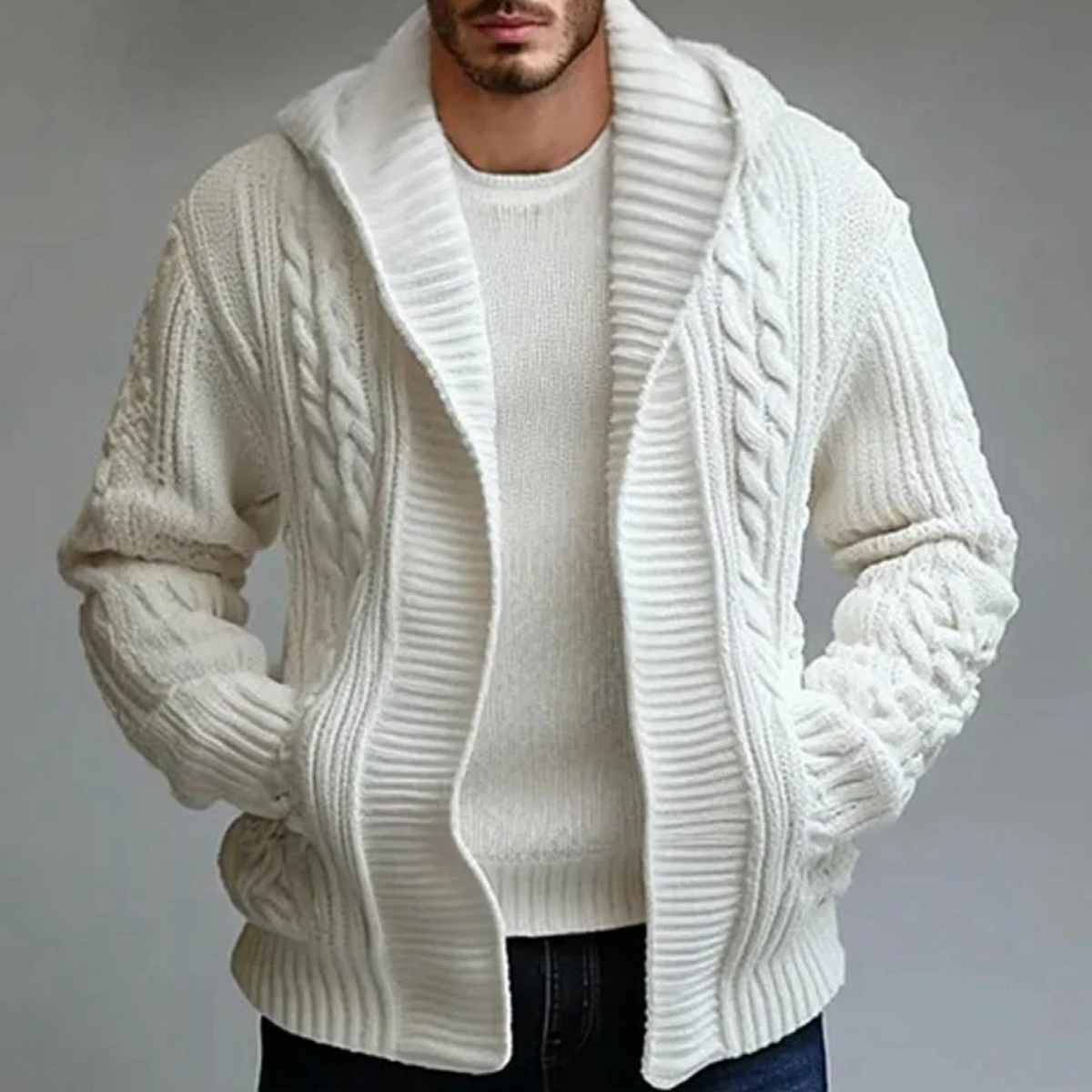 The Conwy – Cardigan à Capuche Torsadé Homme