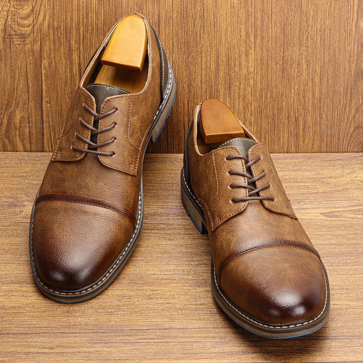 The Monferrato Chaussures Oxford en cuir à lacets rétro pour hommes
