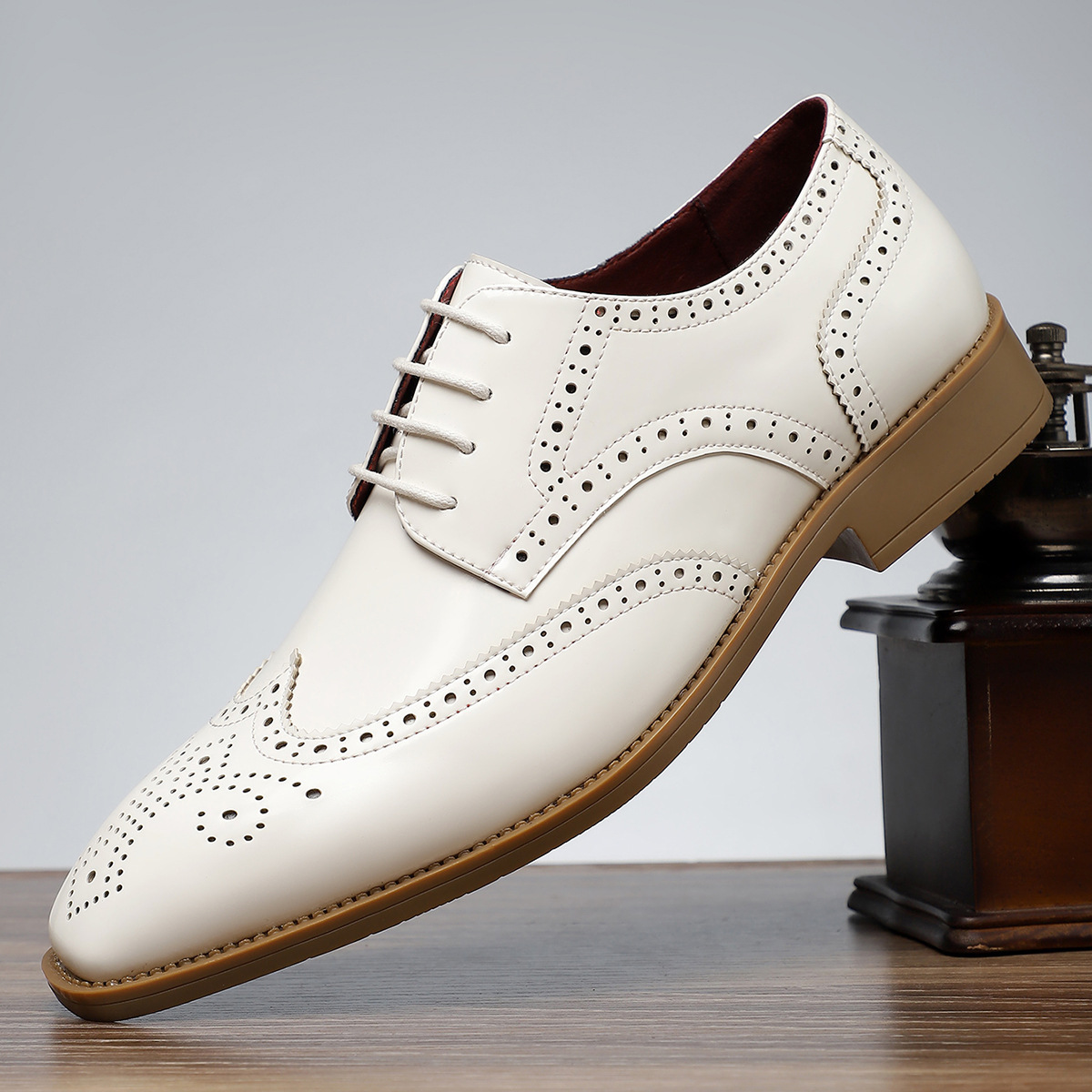 The Swindon Brogues en cuir faites main pour homme – Chaussures habillées Oxford classiques