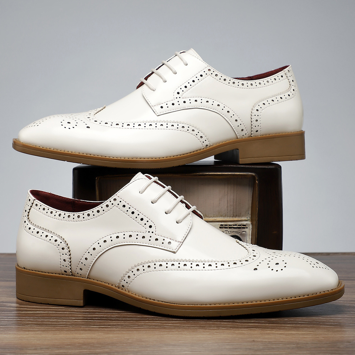 The Swindon Brogues en cuir faites main pour homme – Chaussures habillées Oxford classiques