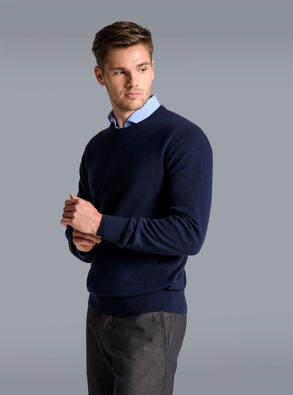 The Canterbury Pull élégant à col rond en coton pour homme